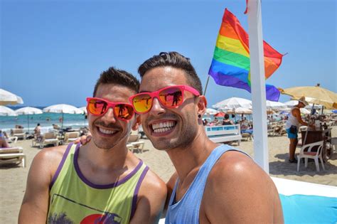 playa gay barcelona|Guía Gay de Barcelona 2024